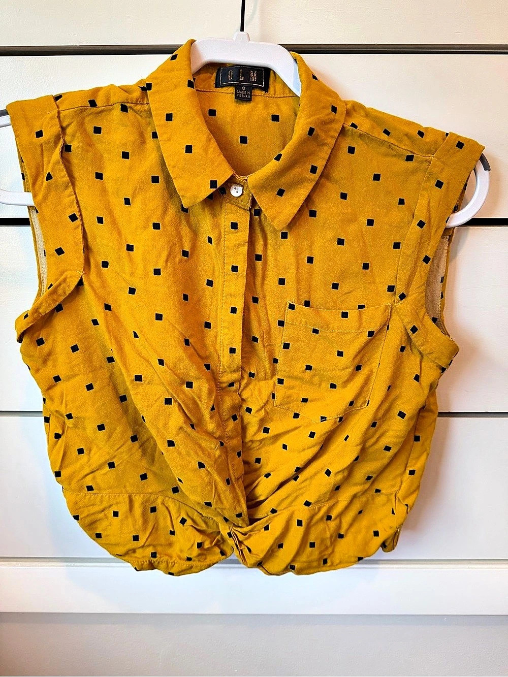 OLM Geometric Button Front Blouse in Yellow & Black Size Small